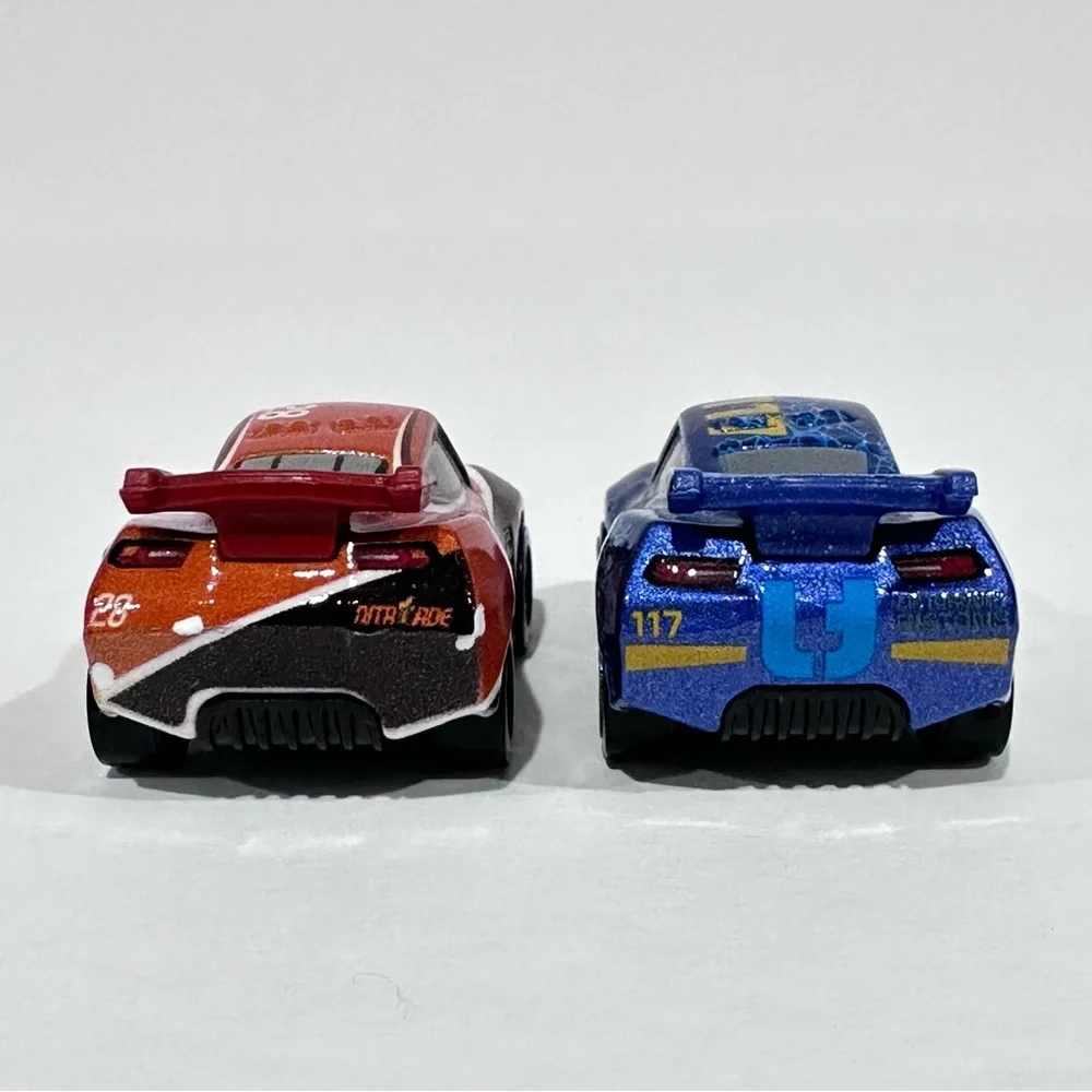Disney Cars 3 Die-cast Mini Racers Next Gen Racers Set Carlow,Swervez,Laney